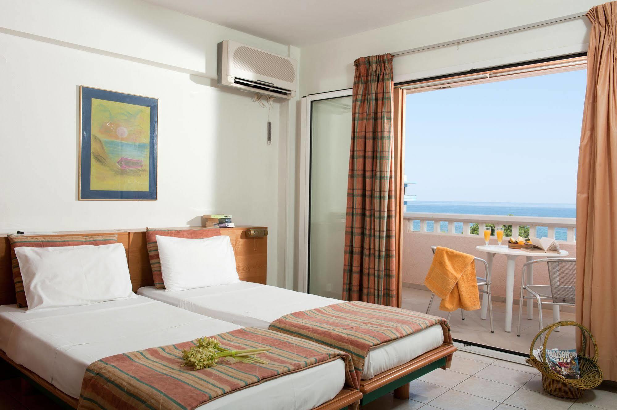 Aparthotel Andromeda & 3*